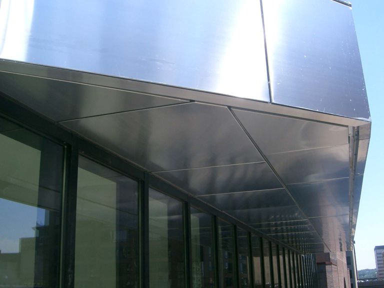 ZRC Paint vs Traditional Coatings: What Changes in Steel Protection?