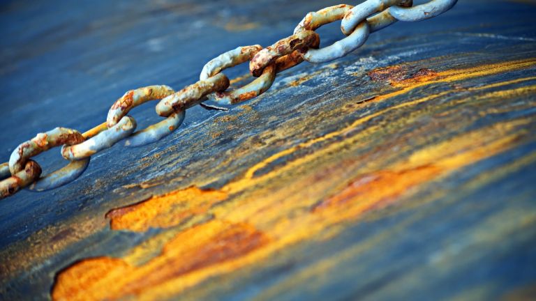 How Structural Resin Helps Prevent Cracks and Corrosion in Marine and Aerospace Uses