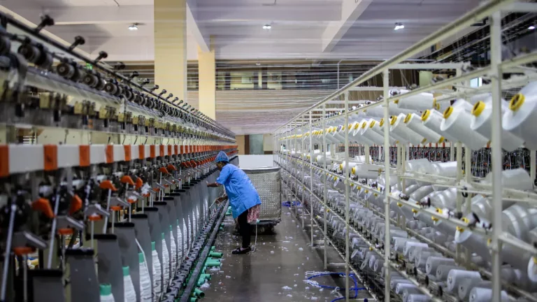 Why Waterjet Loom Technology Is Transforming High-Speed Textile Production